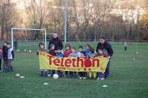 L'école du foot s'engage au Téléthon 2010 à Aguessac